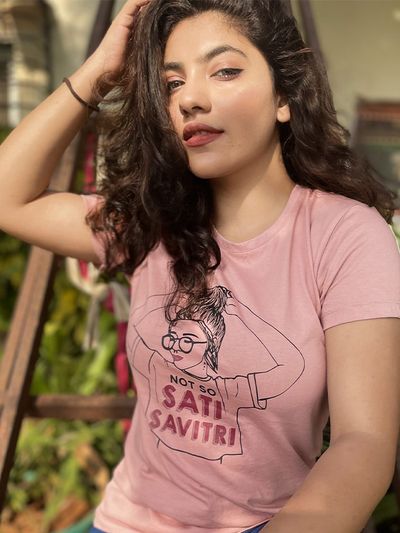 Generel blomst Døds kæbe Feminist T Shirt: Buy Feminist T Shirts Online in India at Best Price |  Beyoung