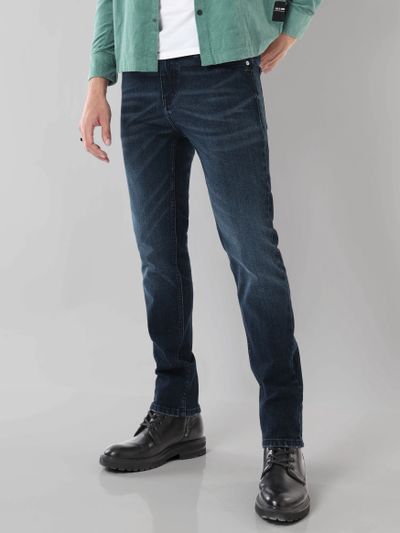 https://www.beyoung.in/api/cache/catalog/products/men_new_jeans/old_navy_regular_fit_jeans_base_15_02_2024_400x533.jpg