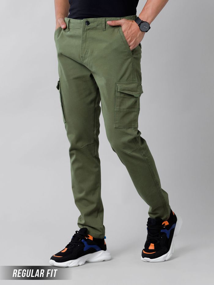 https://www.beyoung.in/api/cache/catalog/products/new_chinos_update_image_23_9_2022/sage_green_casual_cargo_pants_for_men_base_03_11_2023_700x933.jpg