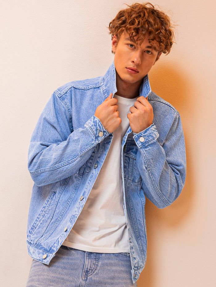 Fashion Term- Denim Jacket|| Denim Jackets are casual outerwear made up of  denim fabric. Wear these jackets o… | T shirt crop top, Casual outerwear,  Fashion terms