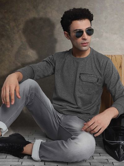 Sweatshirts for Men - Buy Mens Sweatshirt Online in India - Beyoung