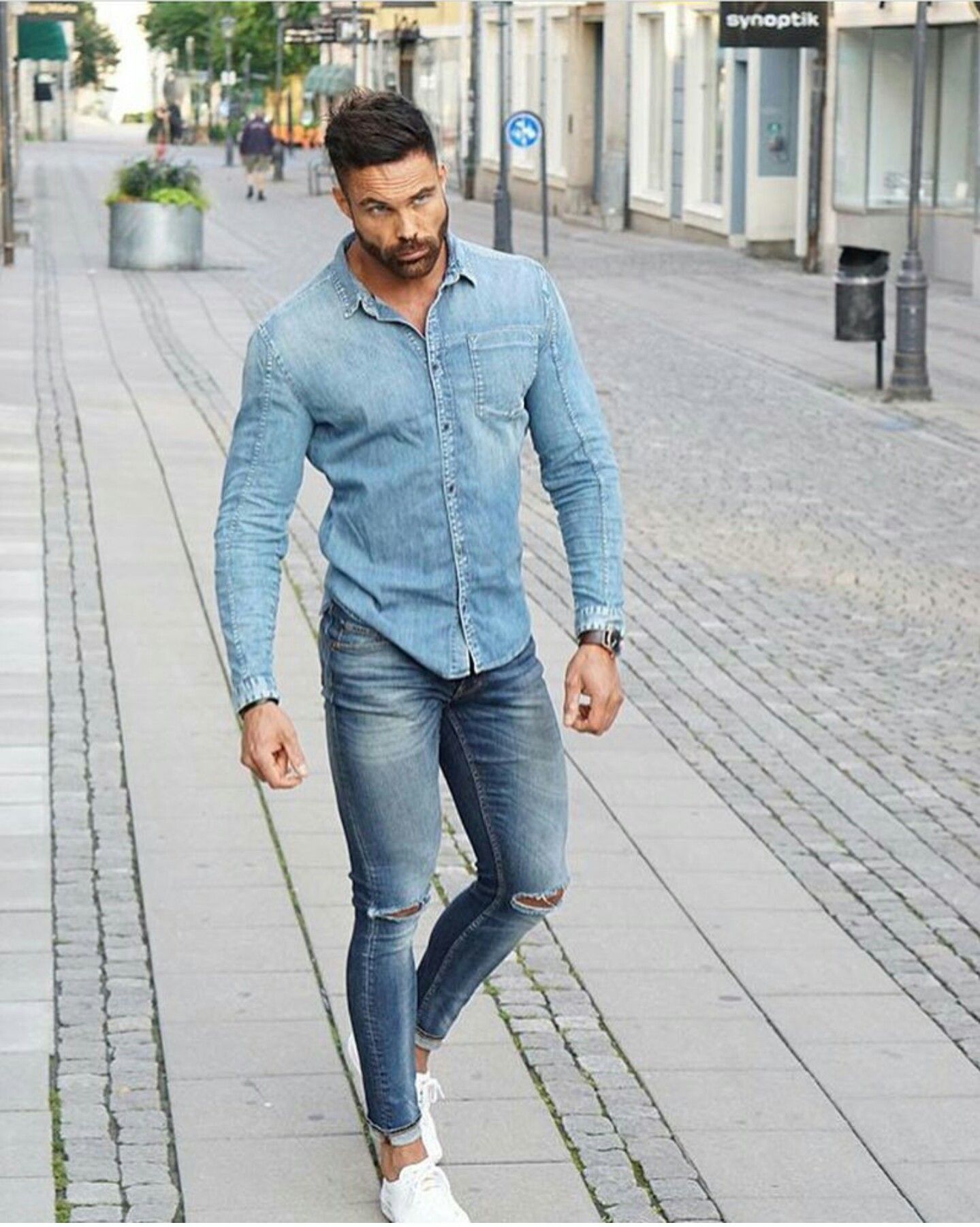 Distressed Denim Jeans Styling Ideas - Ripped Jeans Mens Fashion 2020