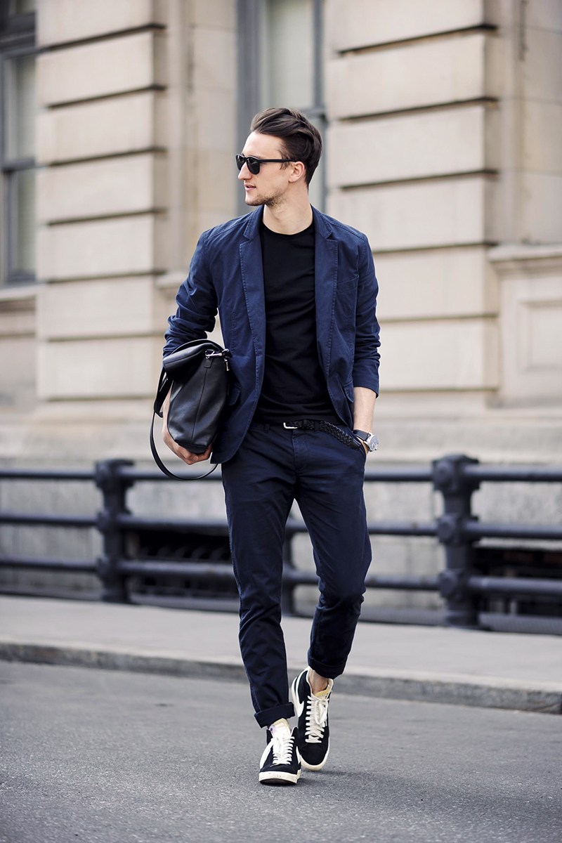 French Men Style: How to Dress Like a Parisian Man | Goutaste