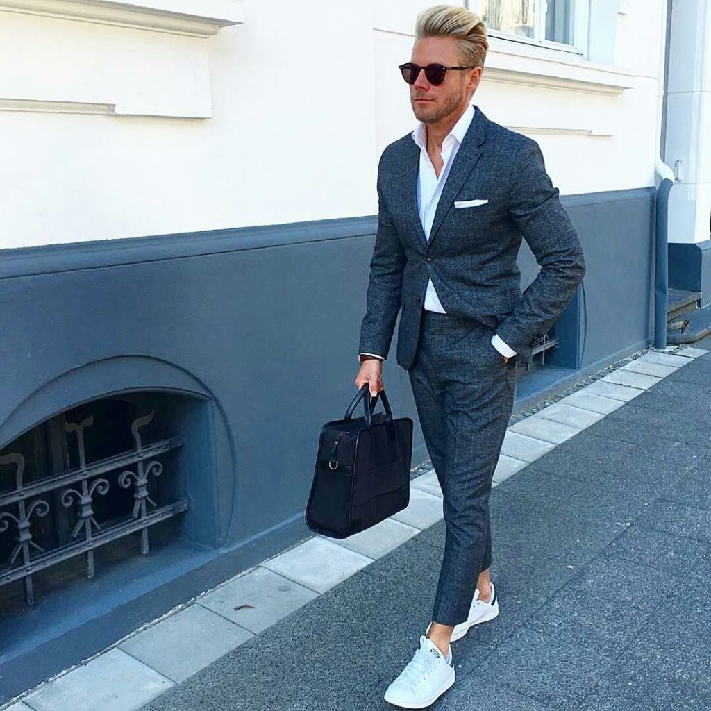 Best Tip for Suit With Sneakers
