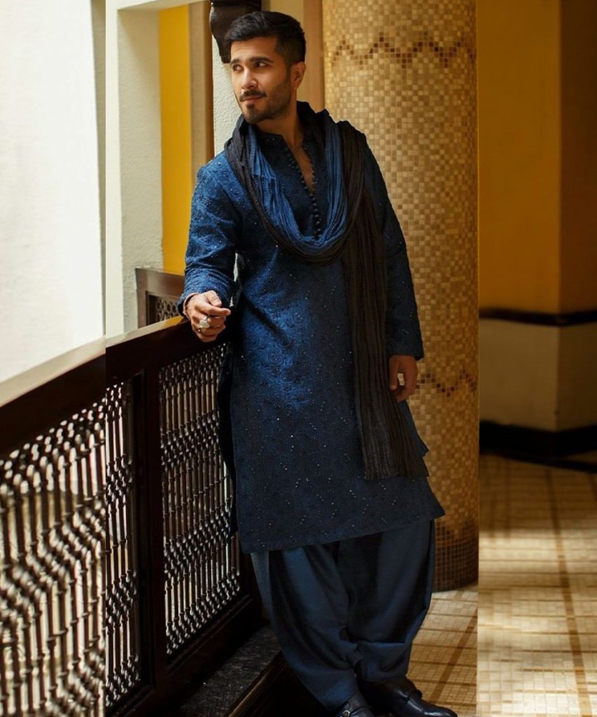 Brown and blue striped kurta with black pants - set of two by Desi Doree |  The Secret Label